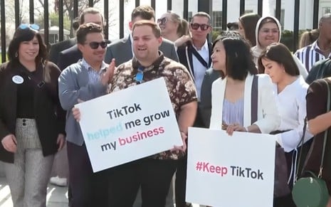 Criadores de conteúdo protestam contra projeto de lei que proíbe o TikTok nos Estados Unidos